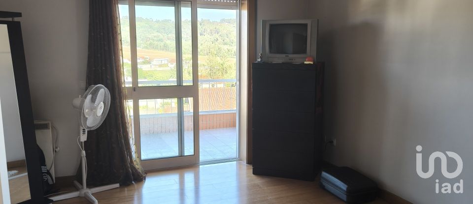 Appartement T3 à Santa Maria da Feira, Travanca, Sanfins e Espargo de 158 m²