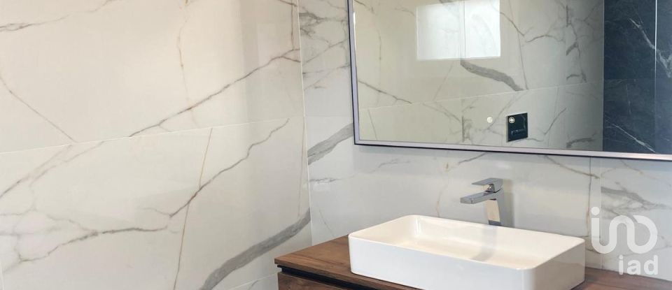 Maison T0 à Fernão Ferro de 131 m²