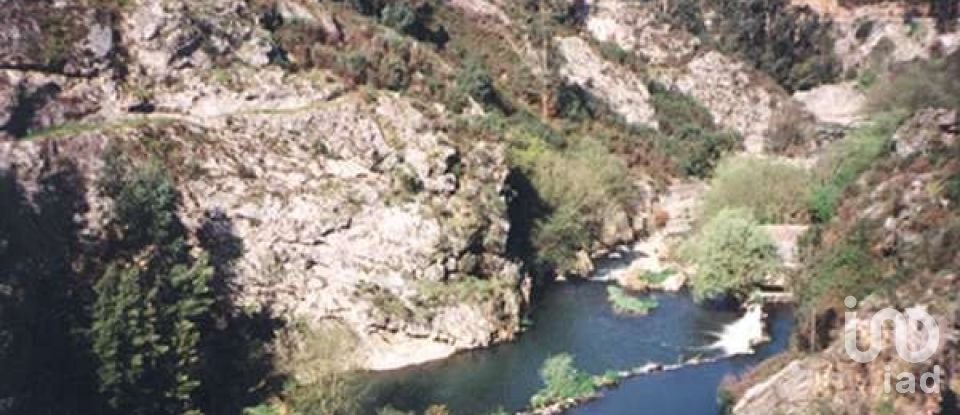 Building plot in Campo e Sobrado of 166 m²