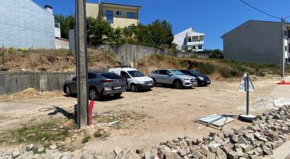 Terrain à bâtir à Campo e Sobrado de 325 m²