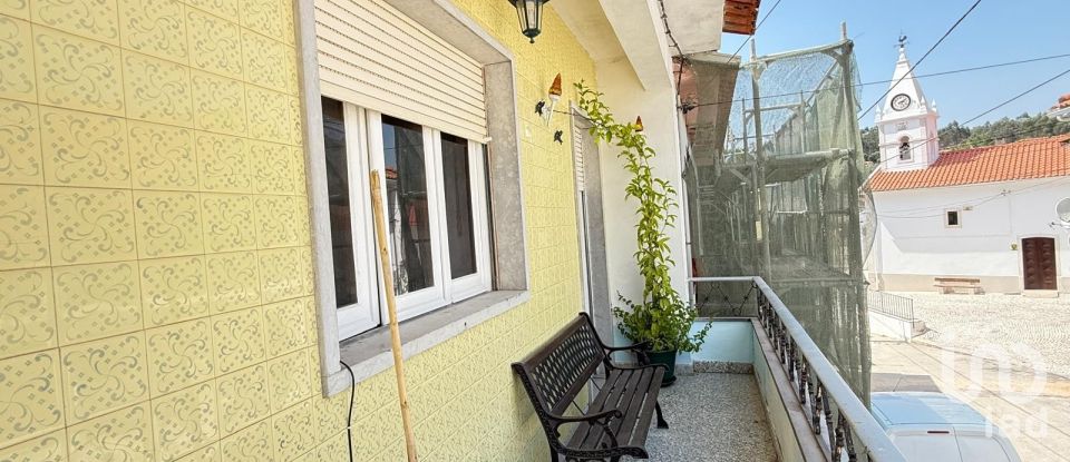 Maison T3 à Malhou, Louriceira e Espinheiro de 140 m²