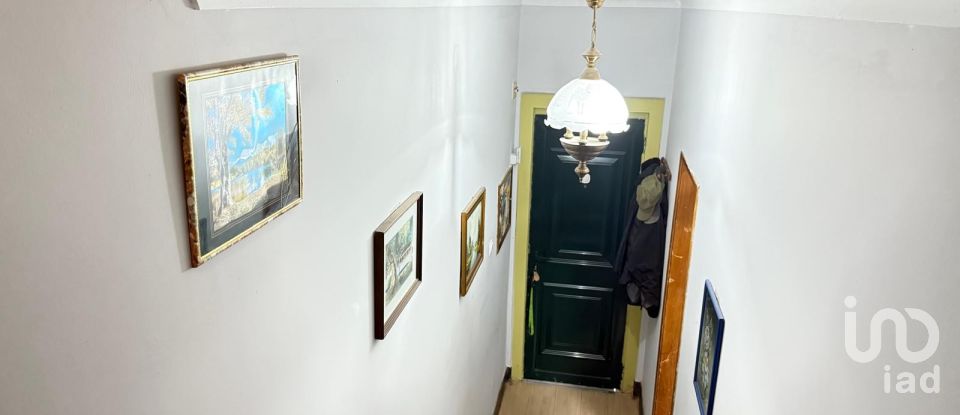 Maison T3 à Malhou, Louriceira e Espinheiro de 140 m²