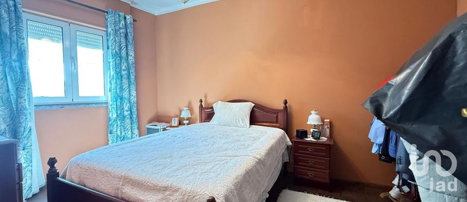 Maison T3 à Malhou, Louriceira e Espinheiro de 140 m²