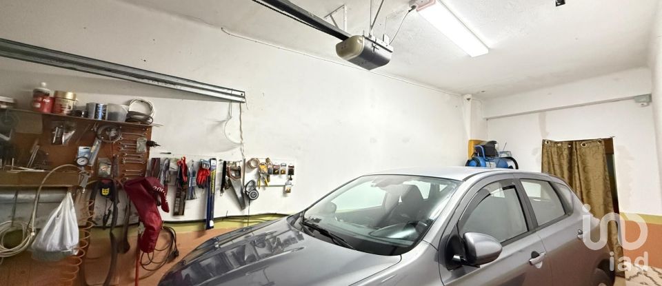 Maison T3 à Malhou, Louriceira e Espinheiro de 140 m²