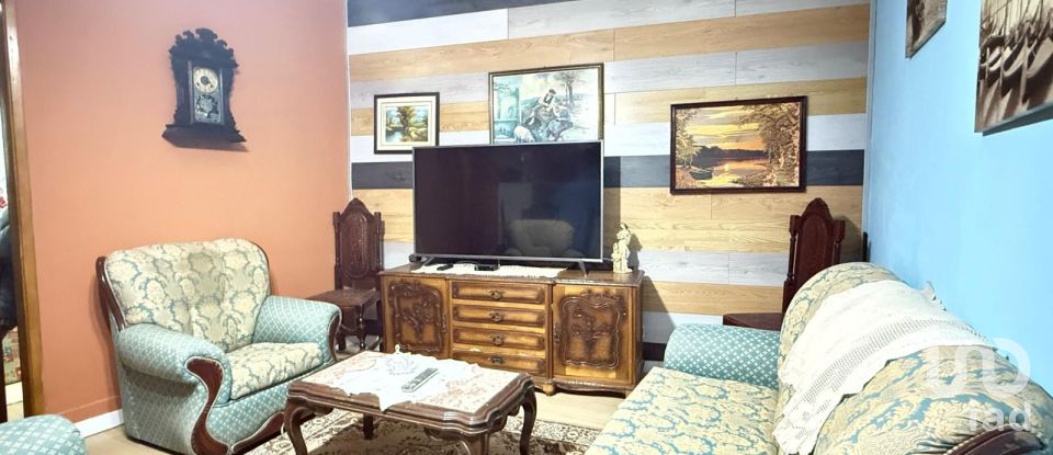 Maison T3 à Malhou, Louriceira e Espinheiro de 140 m²