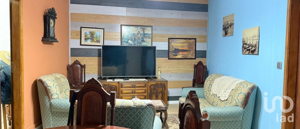 Maison T3 à Malhou, Louriceira e Espinheiro de 140 m²