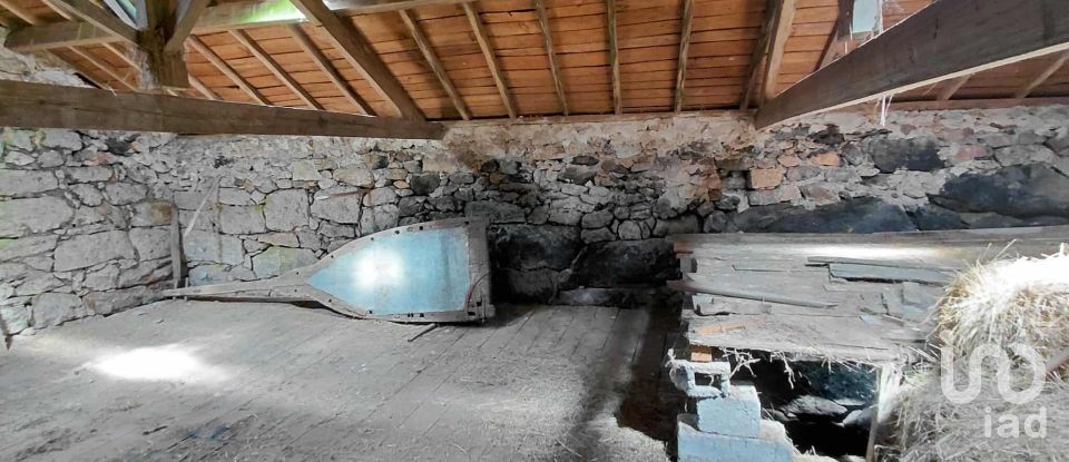 Moradia T0 em Castro Laboreiro e Lamas de Mouro de 201 m²