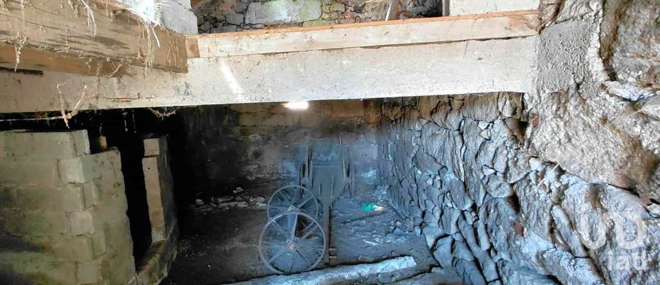 Moradia T0 em Castro Laboreiro e Lamas de Mouro de 201 m²