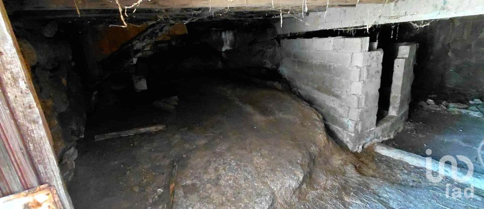 Moradia T0 em Castro Laboreiro e Lamas de Mouro de 201 m²