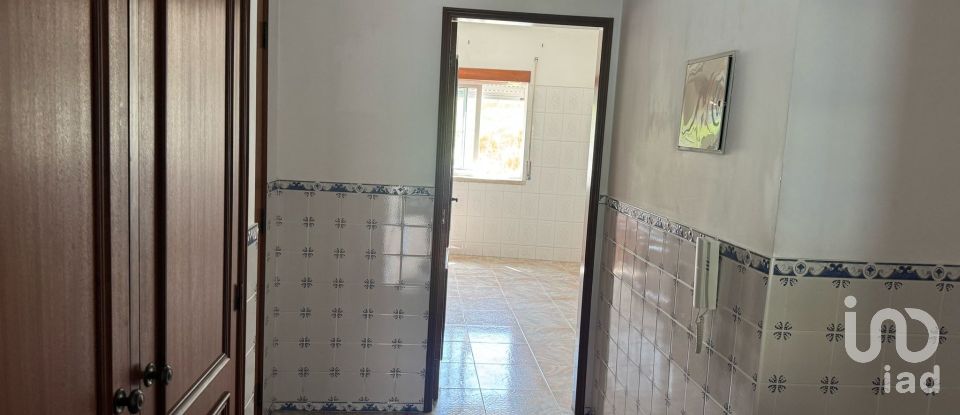 Apartment T3 in Alcobaça e Vestiaria of 119 m²