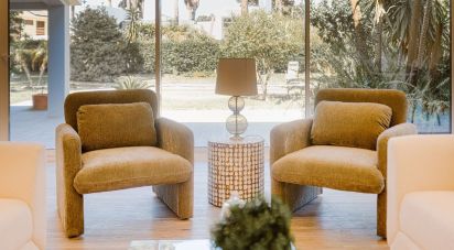 Maison T4 à Charneca De Caparica E Sobreda de 170 m²