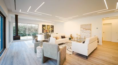 Maison T4 à Charneca De Caparica E Sobreda de 170 m²