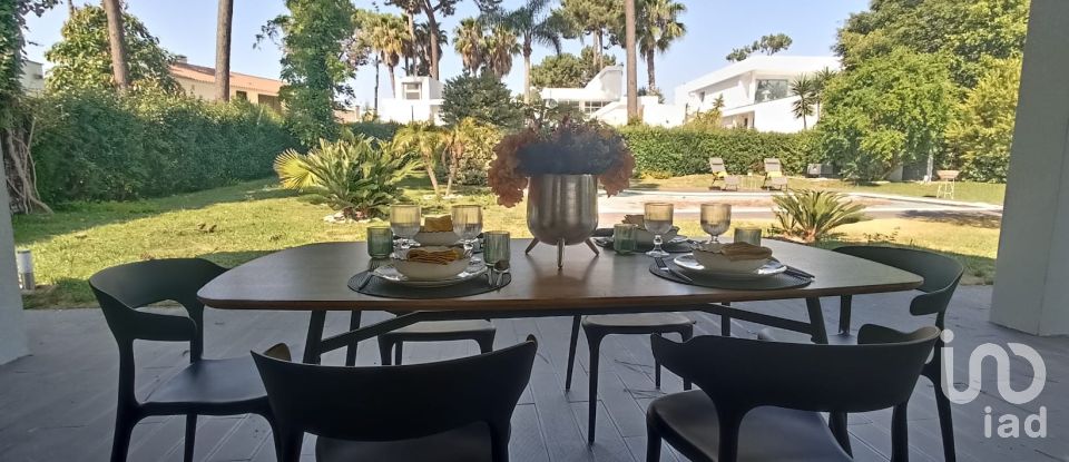 Moradia T4 em Charneca De Caparica E Sobreda de 170 m²