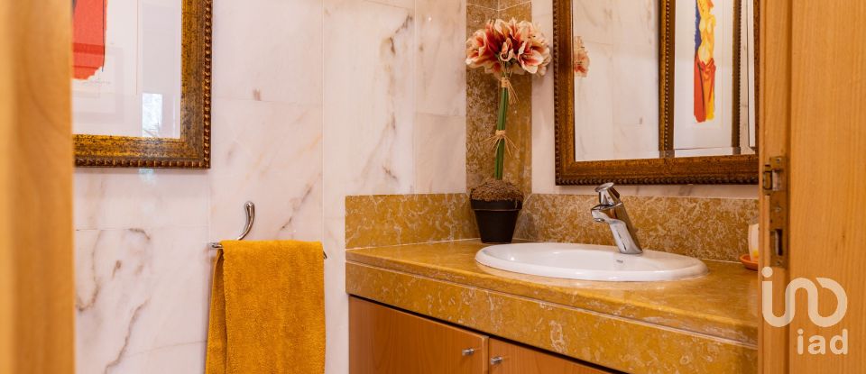 House T5 in Palmela of 360 m²