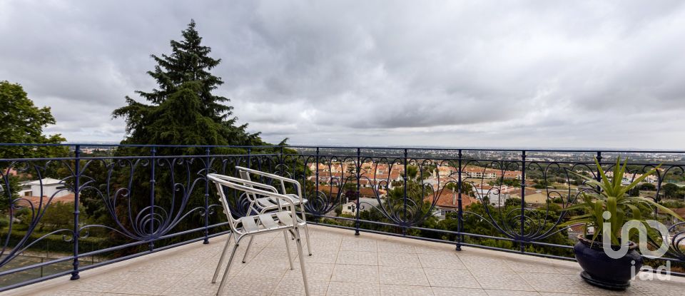 House T5 in Palmela of 360 m²