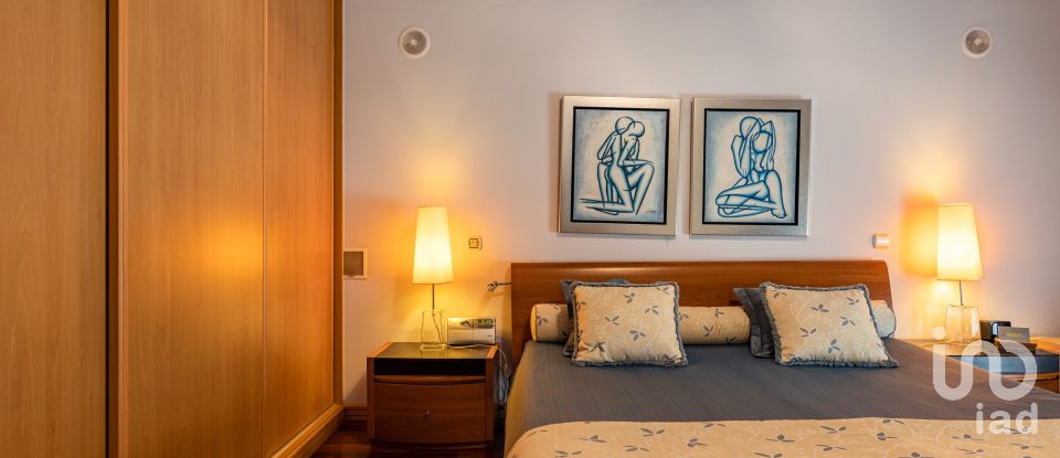 House T5 in Palmela of 360 m²