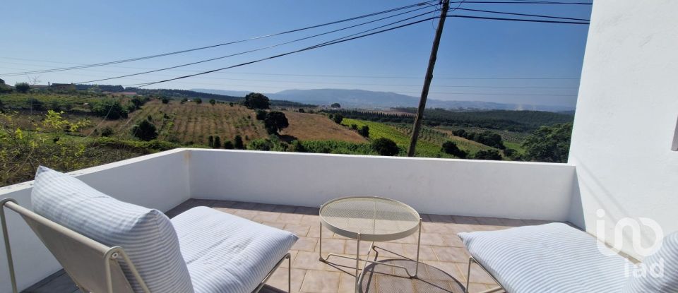 Moradia T4 em Peral de 225 m²