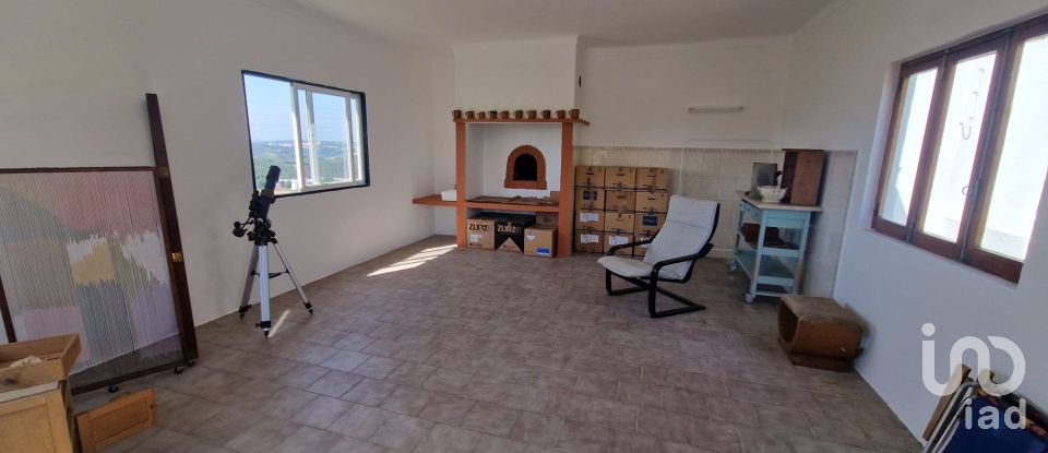 Moradia T4 em Peral de 225 m²