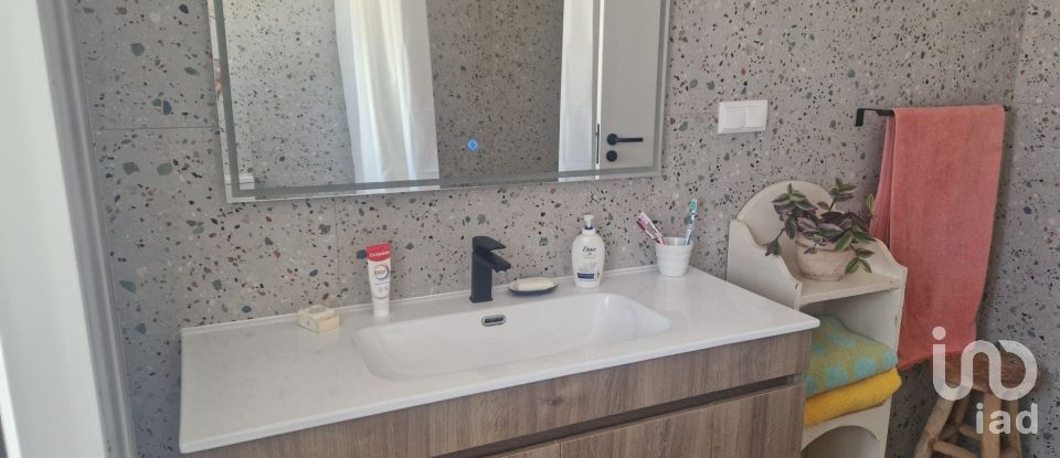 Moradia T4 em Peral de 225 m²