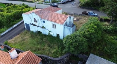 Boutique/Local commercial à Ribeiras de 159 m²