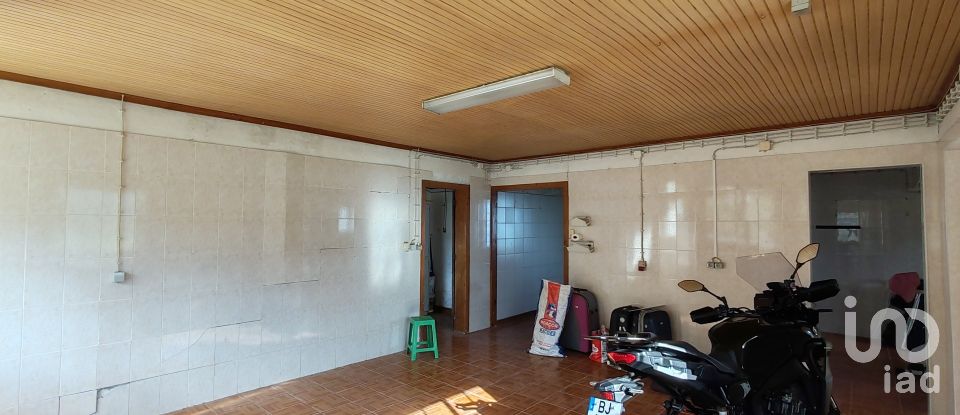 Boutique/Local commercial à Ribeiras de 159 m²