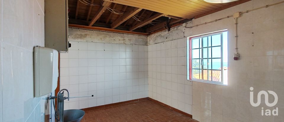 Boutique/Local commercial à Ribeiras de 159 m²