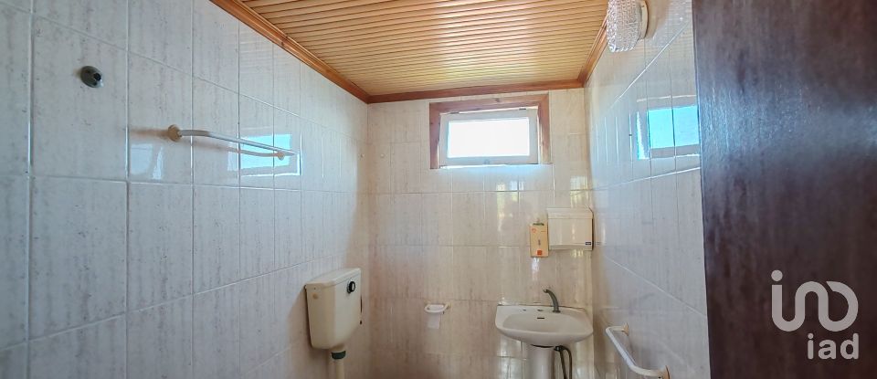 Boutique/Local commercial à Ribeiras de 159 m²