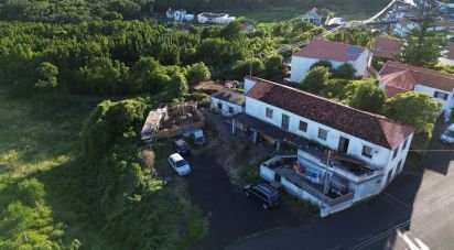 Maison T5 à Lajes do Pico de 279 m²