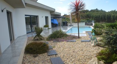 Maison T3 à Carvalhal Benfeito de 271 m²