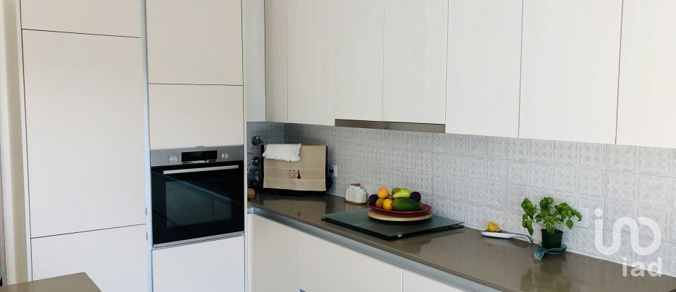 Moradia T3 em Carvalhal Benfeito de 271 m²