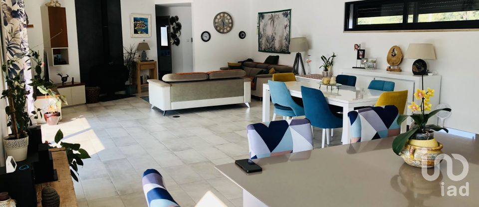 Moradia T3 em Carvalhal Benfeito de 271 m²