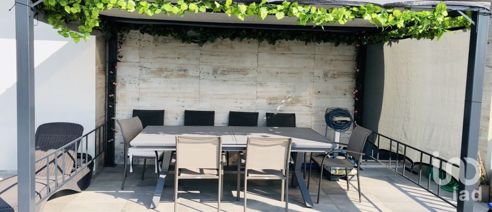 Moradia T3 em Carvalhal Benfeito de 271 m²