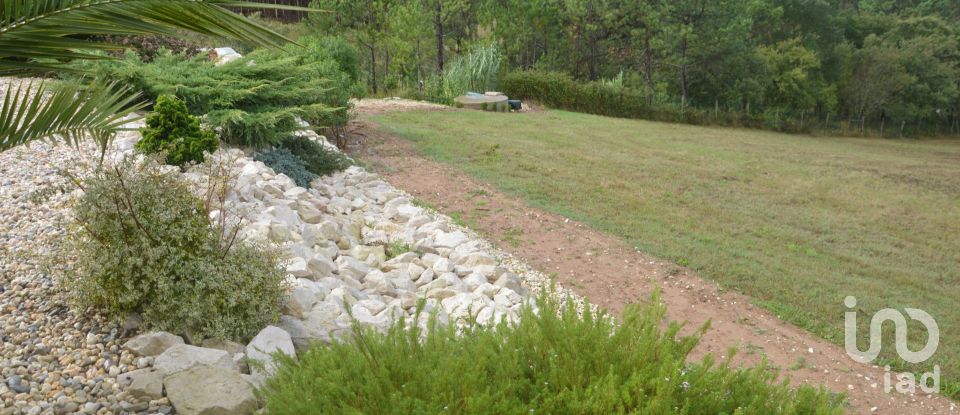 Moradia T3 em Carvalhal Benfeito de 271 m²