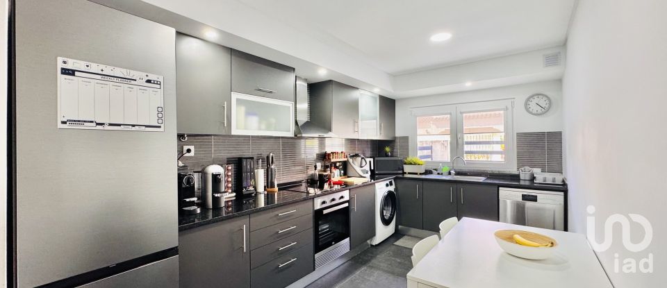 House T4 in Seixal, Arrentela e Aldeia de Paio Pires of 140 m²