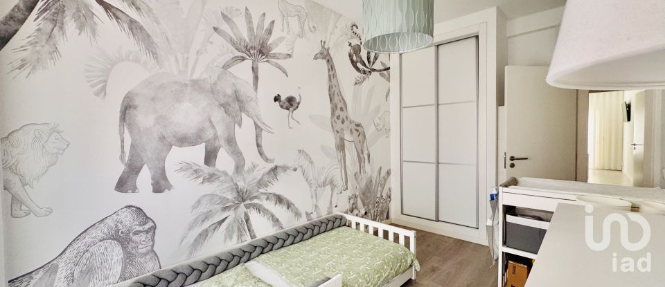 House T4 in Seixal, Arrentela e Aldeia de Paio Pires of 140 m²