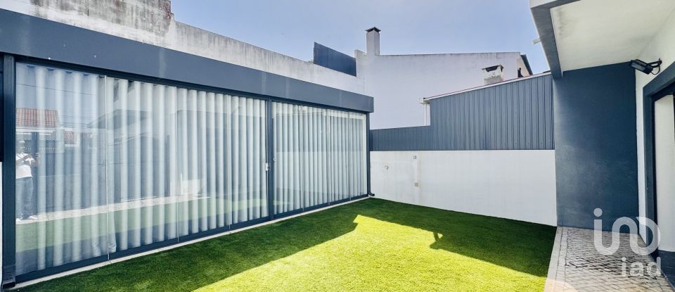 House T4 in Seixal, Arrentela e Aldeia de Paio Pires of 140 m²