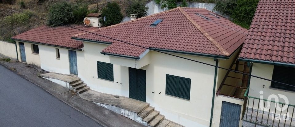 House T3 in Campeã of 399 m²