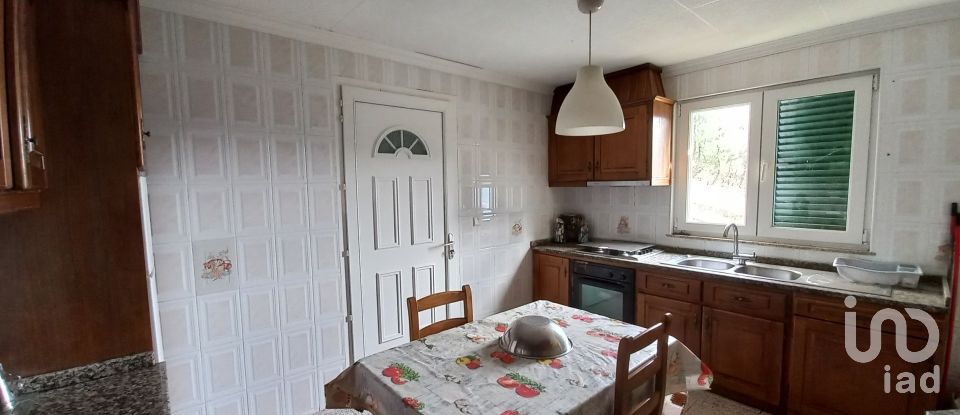 House T3 in Campeã of 399 m²