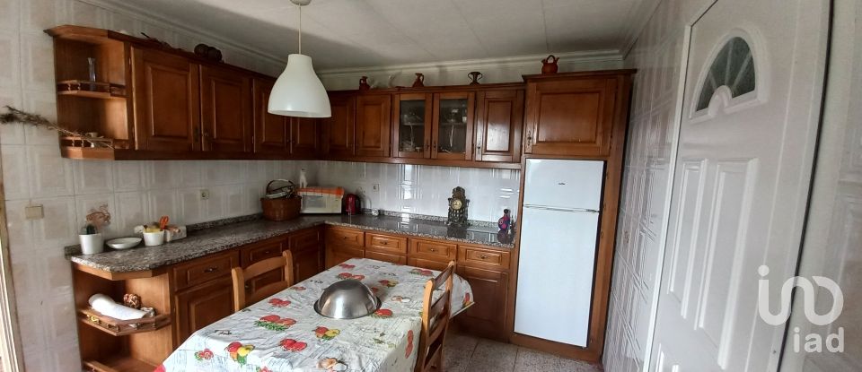 House T3 in Campeã of 399 m²