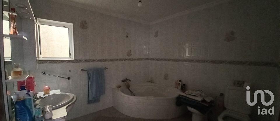 House T3 in Campeã of 399 m²