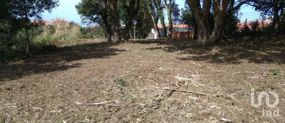 Building plot in São Félix da Marinha of 750 m²