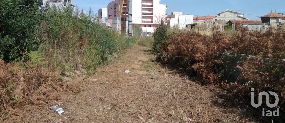 Building plot in São Félix da Marinha of 750 m²