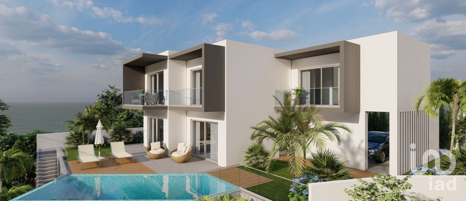 House T3 in Caniço of 149 m²