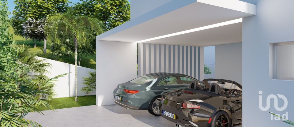 House T3 in Caniço of 149 m²