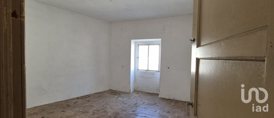 Bâtiment à Mira de Aire de 351 m²