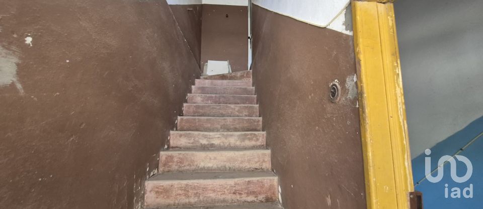 Bâtiment à Mira de Aire de 351 m²