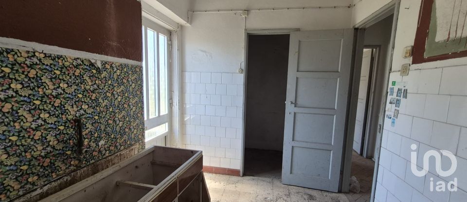 Bâtiment à Mira de Aire de 351 m²