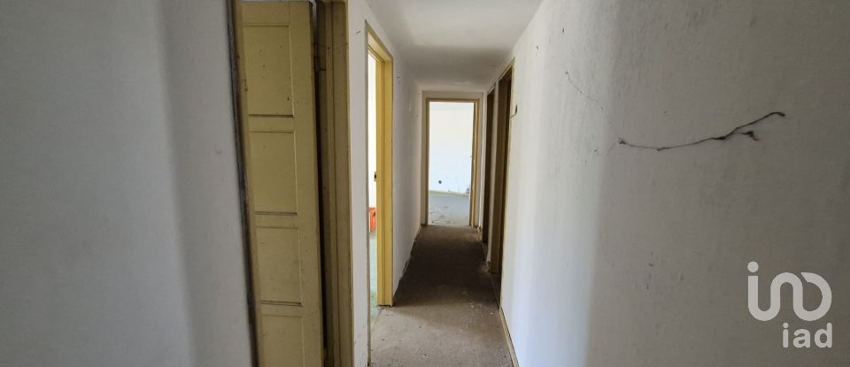 Bâtiment à Mira de Aire de 351 m²