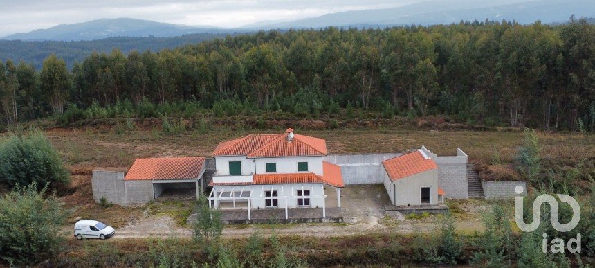 House T4 in Pedrógão Grande of 281 m²