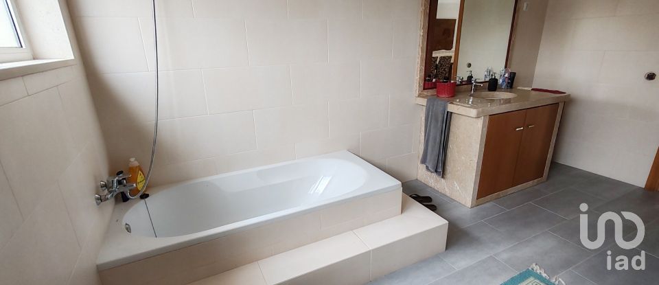 House T4 in Pedrógão Grande of 281 m²